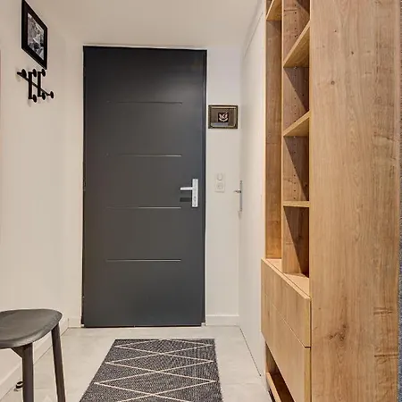 Cheserys, Alpes Travel, Les Praz Sleeps 2-4 Σαμονί