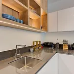 아파트 Cheserys, Alpes Travel, Les Praz Sleeps 2-4 *