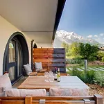Cheserys, Alpes Travel, Les Praz Sleeps 2-4 Lejlighed Chamonix