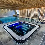 Cheserys, Alpes Travel, Les Praz Sleeps 2-4 아파트 *