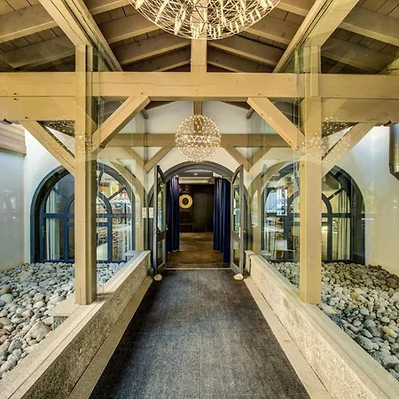 Appartement Cheserys, Alpes Travel, Les Praz Sleeps 2-4