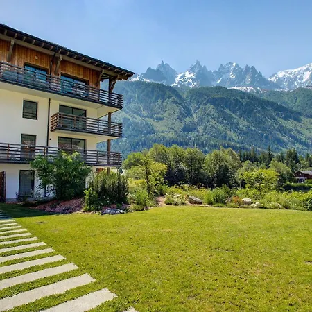 Cheserys, Alpes Travel, Les Praz Sleeps 2-4 *