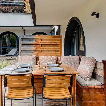 Cheserys, Alpes Travel, Les Praz Sleeps 2-4 شقة *