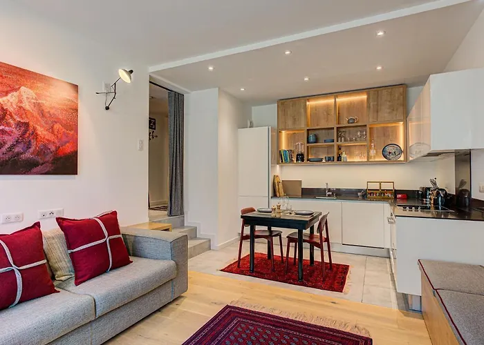 Appartement Cheserys, Alpes Travel, Les Praz Sleeps 2-4 *