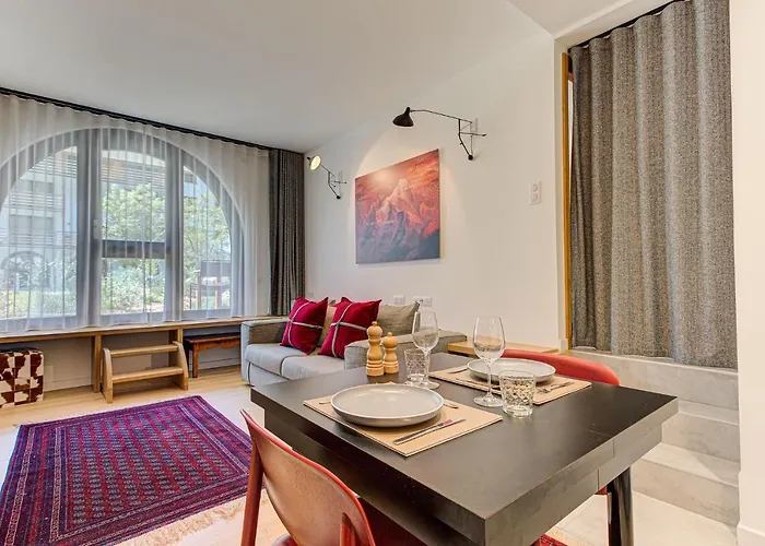 Cheserys, Alpes Travel, Les Praz Sleeps 2-4