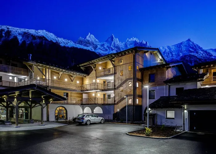 Cheserys, Alpes Travel, Les Praz Sleeps 2-4 *