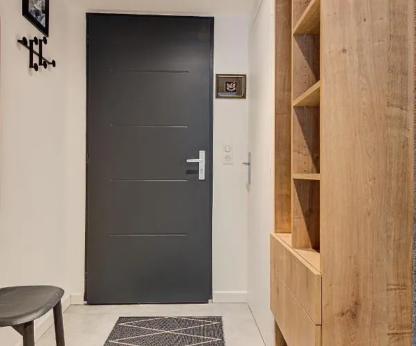 Cheserys, Alpes Travel, Les Praz Sleeps 2-4 Chamonix