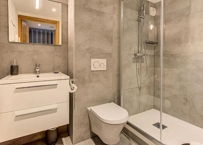 Appartement Cheserys, Alpes Travel, Les Praz Sleeps 2-4 *