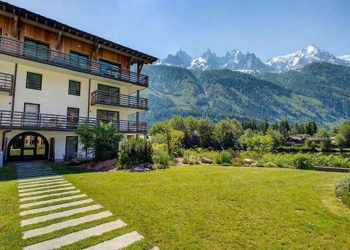 Cheserys, Alpes Travel, Les Praz Sleeps 2-4 *