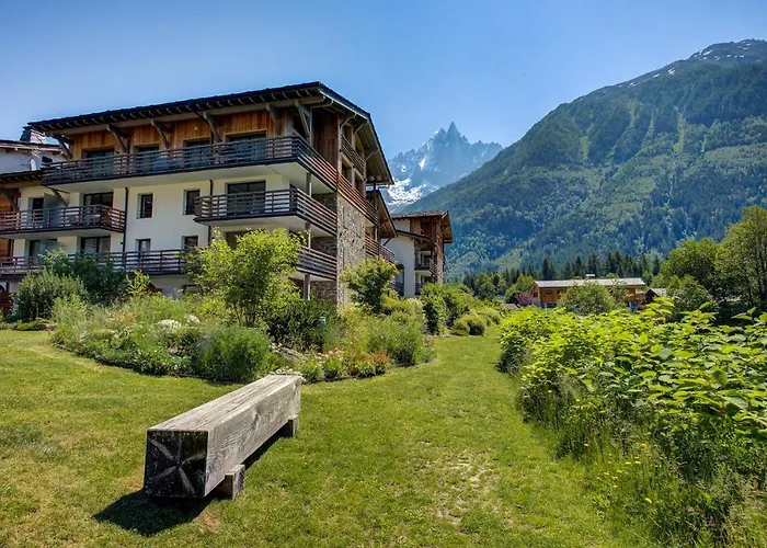 Cheserys, Alpes Travel, Les Praz Sleeps 2-4 Apartment Chamonix