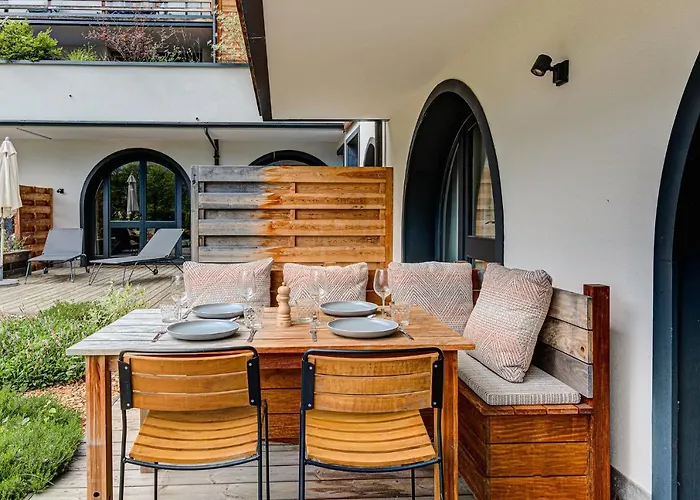 Cheserys, Alpes Travel, Les Praz Sleeps 2-4 Appartement *